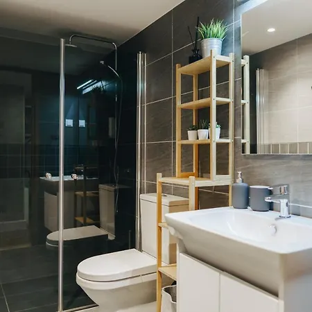 Dream - Exclusive Centre Loft With Free Parking & High Speed Wifi * タリン